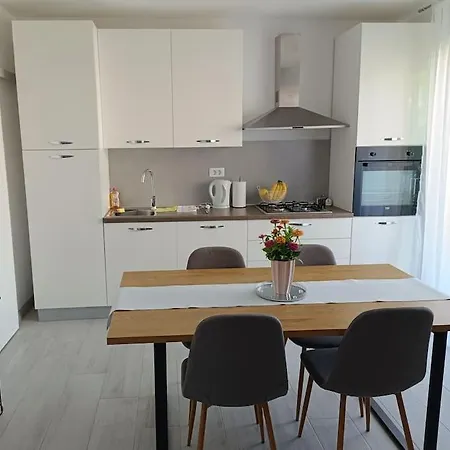 Apartment Apartman Mary